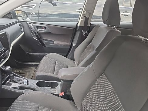 Used 2017 Toyota Corolla iM image 7