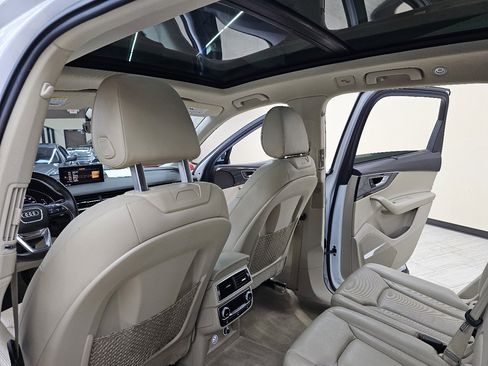 Used 2018 Audi Q7 3.0T Prestige w/ Prestige Package image 26