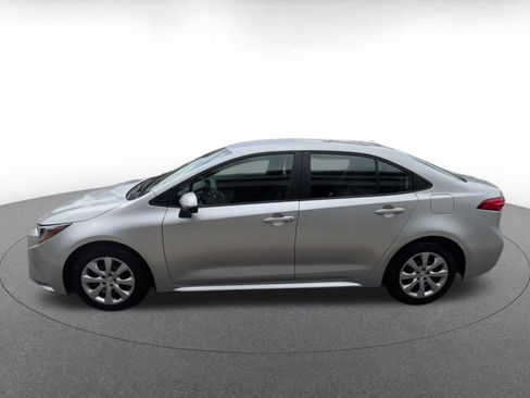 Used 2025 Toyota Corolla LE FWD image 8