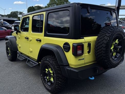 Used 2023 Jeep Wrangler Unlimited w/ 8.4" Radio Group AWD/4WD image 13