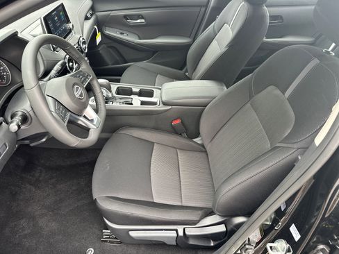New 2025 Nissan Sentra SV w/ All-Weather Package FWD image 9