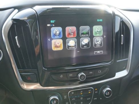 Used 2018 Chevrolet Traverse LT FWD image 27