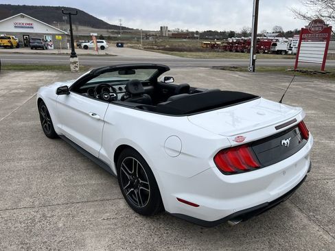 Used 2020 Ford Mustang Premium image 2