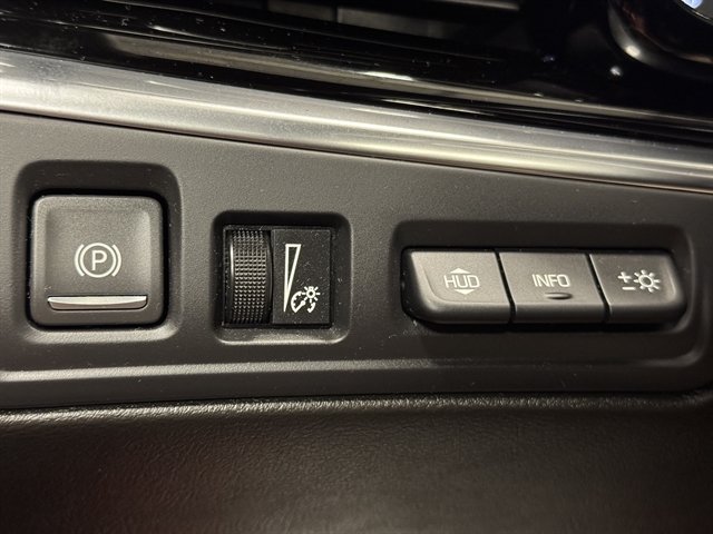 Used 2021 Cadillac XT6 Premium Luxury AWD/4WD image 41