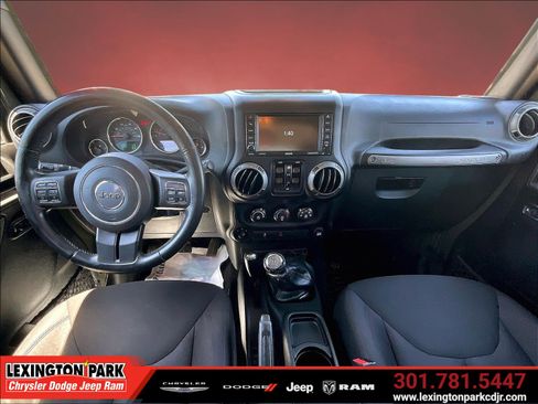 Used 2015 Jeep Wrangler Unlimited Sport AWD/4WD image 7