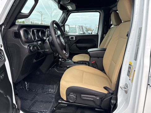 Certified 2023 Jeep Wrangler Unlimited Sport AWD/4WD image 18