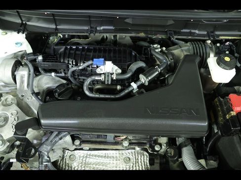 Used 2018 Nissan Rogue SL image 22