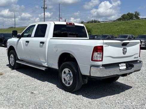 Used 2024 RAM 2500 Tradesman w/ Chrome Appearance Group AWD/4WD image 6