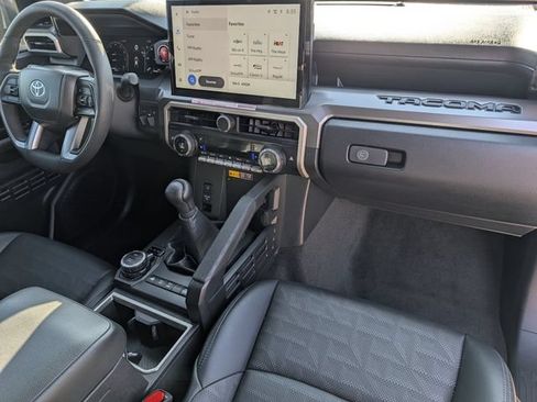 Certified 2025 Toyota Tacoma TRD Off-Road w/ TRD Off Road Premium Package AWD/4WD image 34