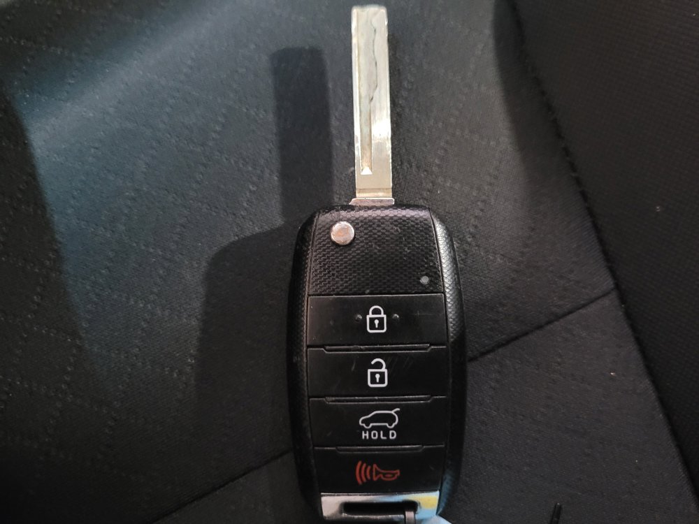 Used 2019 Kia Sorento AWD V6 image 32
