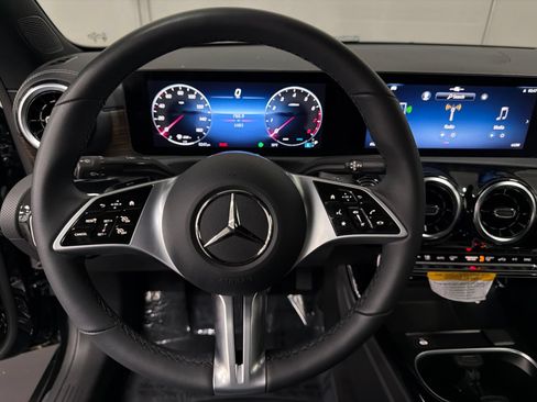 Certified 2026 Mercedes-Benz CLA 250 4MATIC image 28