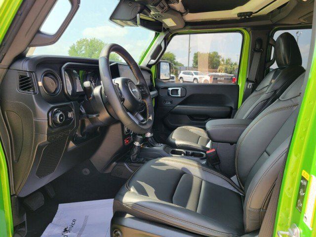 Used 2025 Jeep Wrangler Unlimited Rubicon 392 AWD/4WD image 24