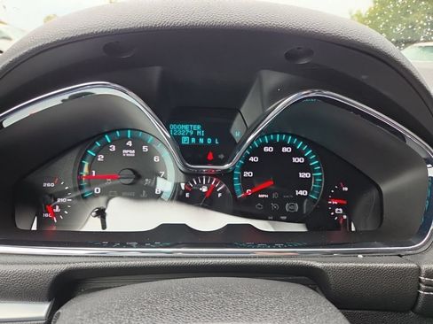 Used 2016 Chevrolet Traverse LT FWD image 13