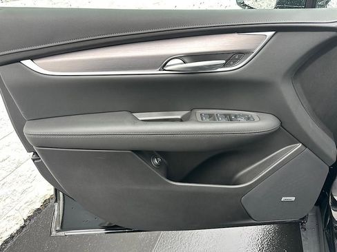 New 2025 Cadillac XT5 Luxury w/ LPO, Floor Liner Package image 8