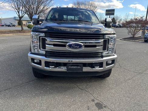 Used 2019 Ford F250 XLT w/ XLT Premium Package image 2