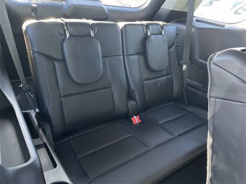 Used 2022 Ford Explorer XLT w/ Equipment Group 202A image 36