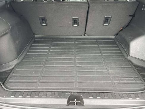 Used 2023 Chevrolet Equinox LT FWD image 21