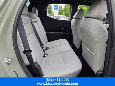 Used 2025 Hyundai Santa Cruz SEL FWD image 16