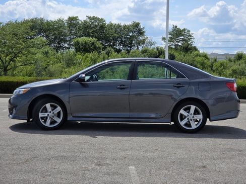 Used 2013 Toyota Camry SE FWD image 10