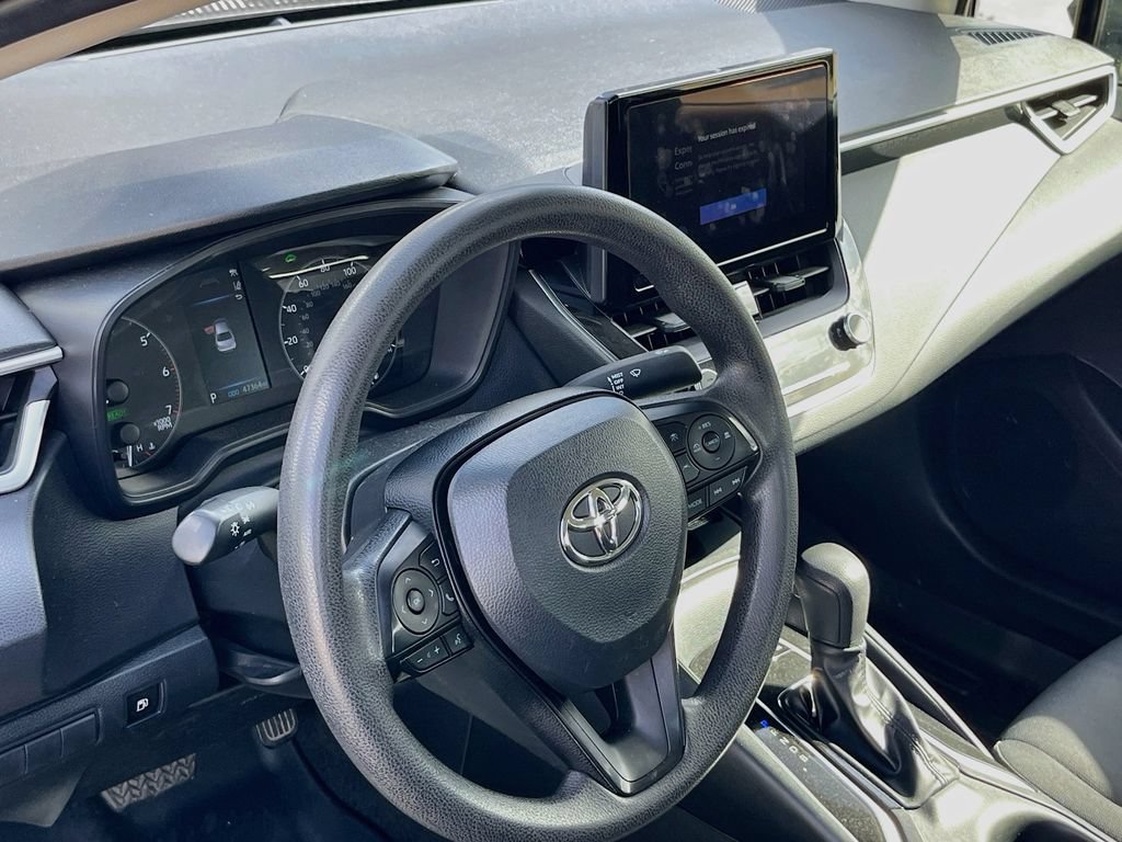 Used 2025 Toyota Corolla LE w/ LE Premium Package FWD image 9