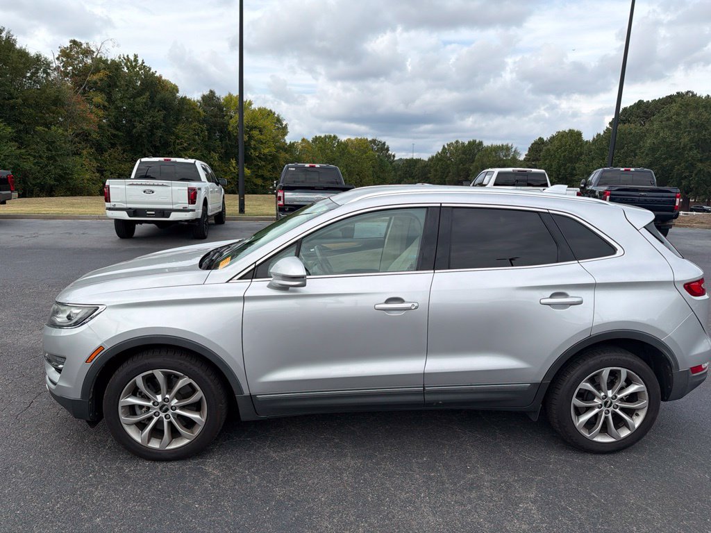 Used 2016 Lincoln MKC Select w/ Select Plus Package FWD image 28