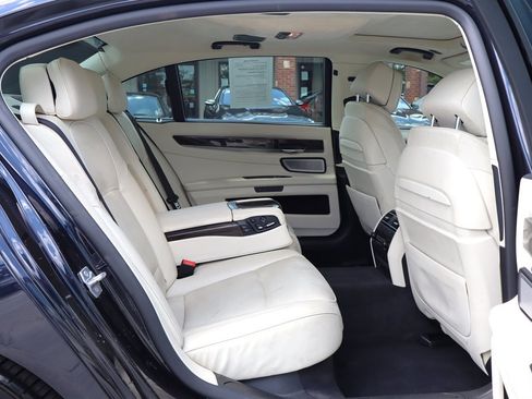 Used 2013 BMW 750Li RWD image 20
