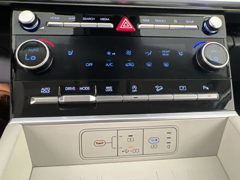 Used 2024 Hyundai Santa Fe SEL AWD/4WD image 29