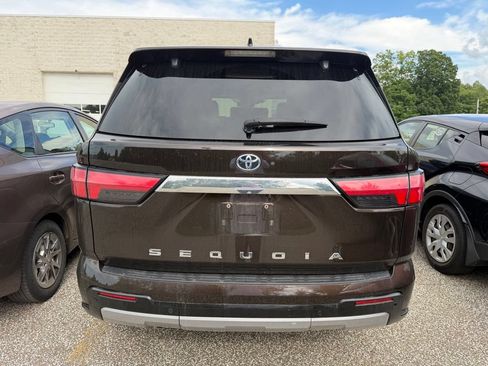 Used 2023 Toyota Sequoia Limited w/ TRD Off-Road Package AWD/4WD image 4