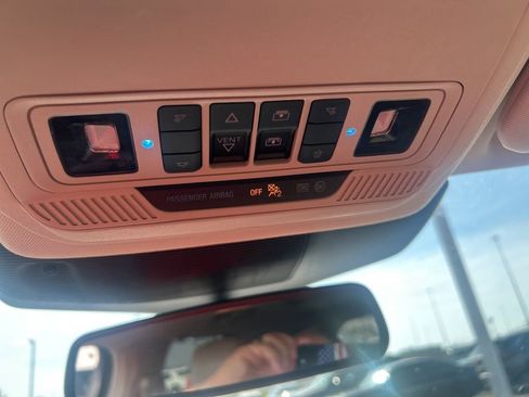 Used 2020 Ford Explorer Limited w/ Class III Trailer Tow Package image 35