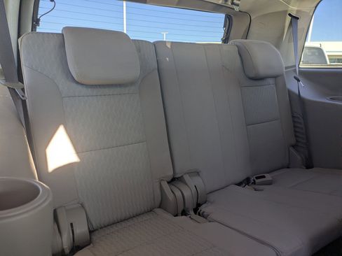 Used 2019 Chevrolet Tahoe LS w/ All-Season Package image 28