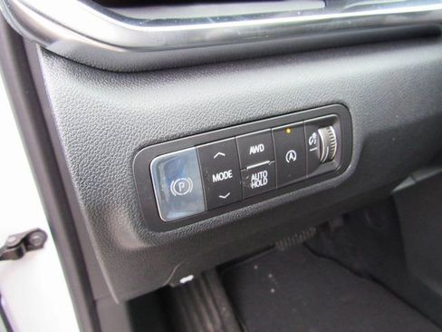 New 2026 GMC Terrain Elevation w/ Elevation Premium Package AWD/4WD image 12