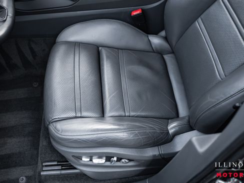 Used 2019 Porsche Cayenne S image 18