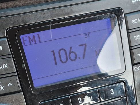 Used 2011 Hyundai Sonata GLS w/ Popular Equipment Pkg 2 FWD image 12