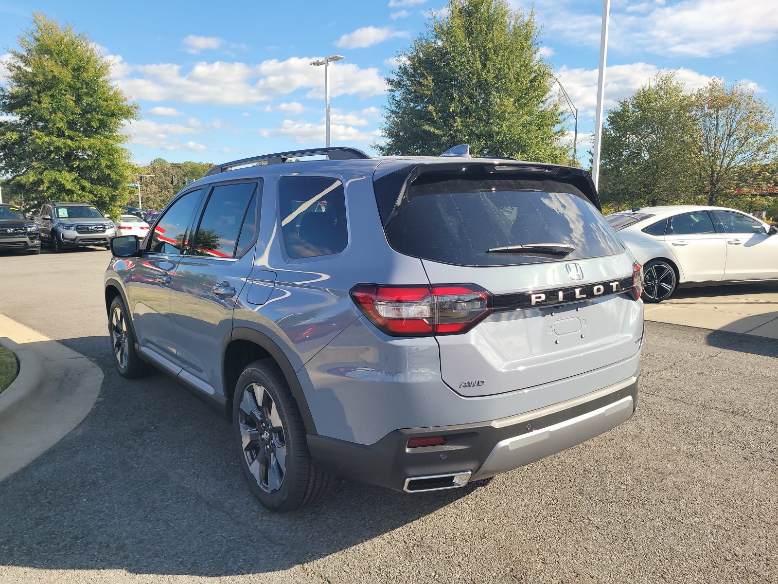 New 2026 Honda Pilot Elite image 5