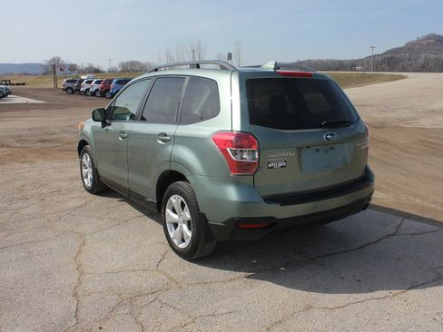 Used 2015 Subaru Forester 2.5i Premium w/ All-Weather Package image 7