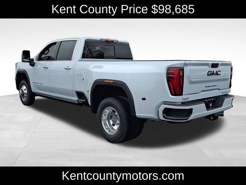 New 2026 GMC Sierra 3500 Denali Ultimate image 4