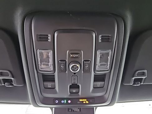 New 2025 GMC Yukon XL Denali w/ Sun & Power Step Package image 22