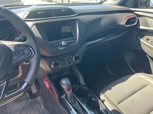 Used 2023 Chevrolet TrailBlazer RS image 6