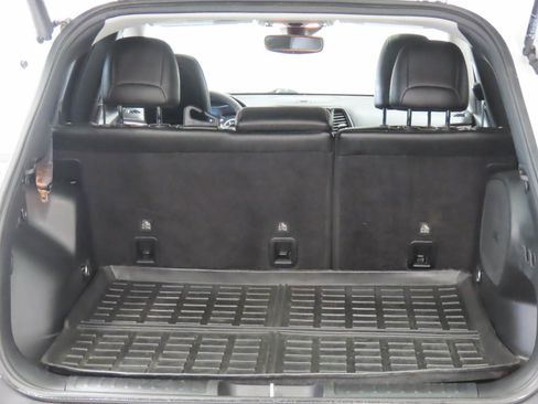 Used 2022 Jeep Cherokee Limited AWD/4WD image 16
