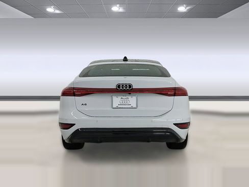 Used 2025 Audi A6 e-tron Premium Plus w/ Premium Plus image 10