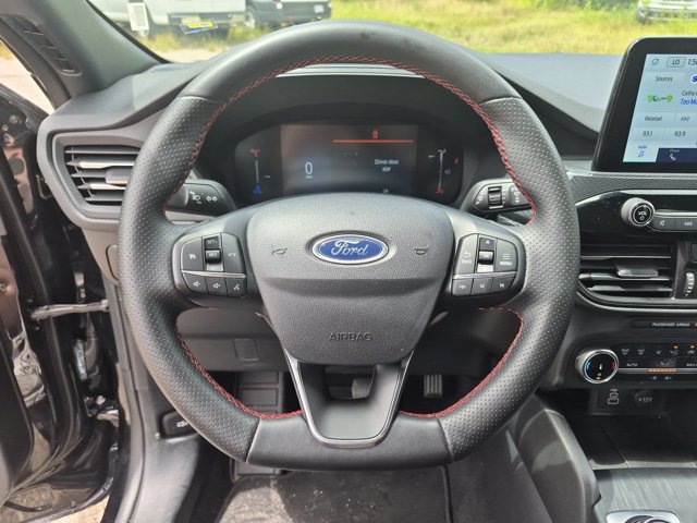 Used 2025 Ford Escape ST-Line FWD image 22