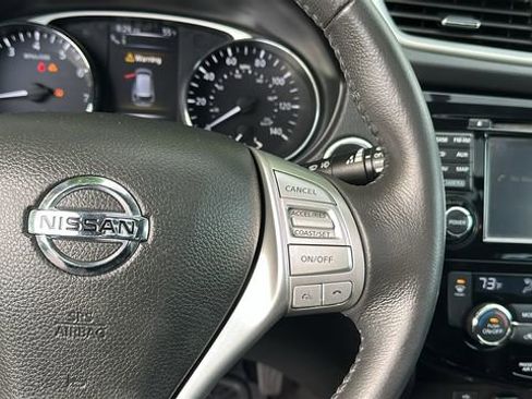 Used 2016 Nissan Rogue SL w/ SL Premium Package AWD/4WD image 14