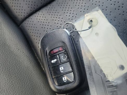 Used 2023 Honda Civic Touring image 36