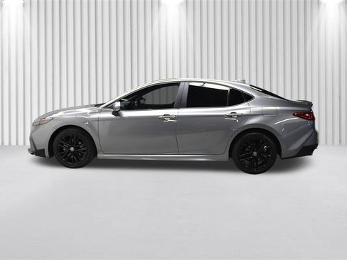 Used 2025 Toyota Camry SE w/ Convenience Package AWD/4WD image 7