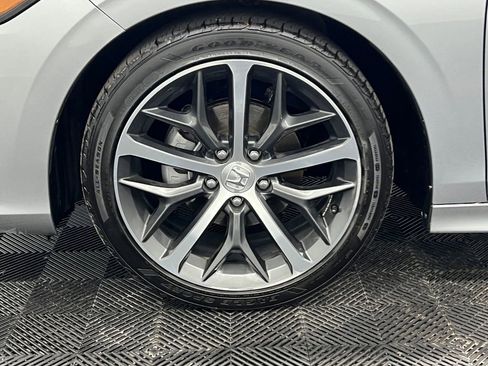 Used 2024 Honda Civic Touring image 10