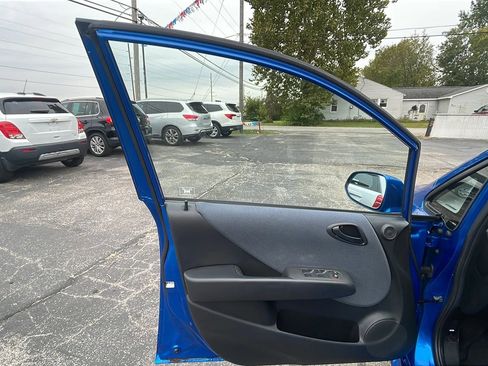 Used 2008 Honda Fit Sport image 17