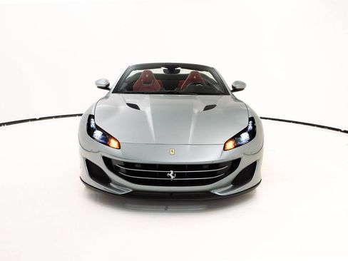 Certified 2019 Ferrari Portofino RWD image 9