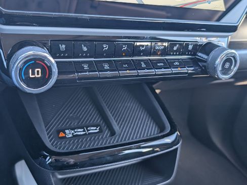 New 2027 Chevrolet Bolt RS w/ Technology Package FWD image 17