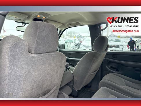 Used 2005 Chevrolet Silverado 2500 LS image 34