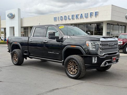 Used 2021 GMC Sierra 2500 Denali w/ Denali Black Diamond Edition AWD/4WD image 1